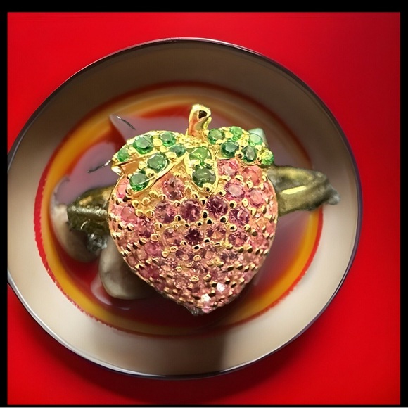 Strawberry Ring - Picture 2 of 3